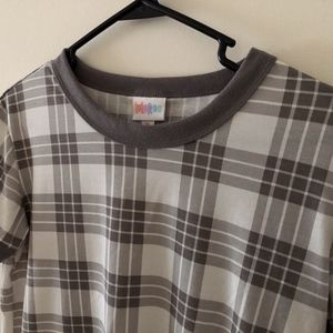LuLaRoe Liv Tee Plaid Gray - XS